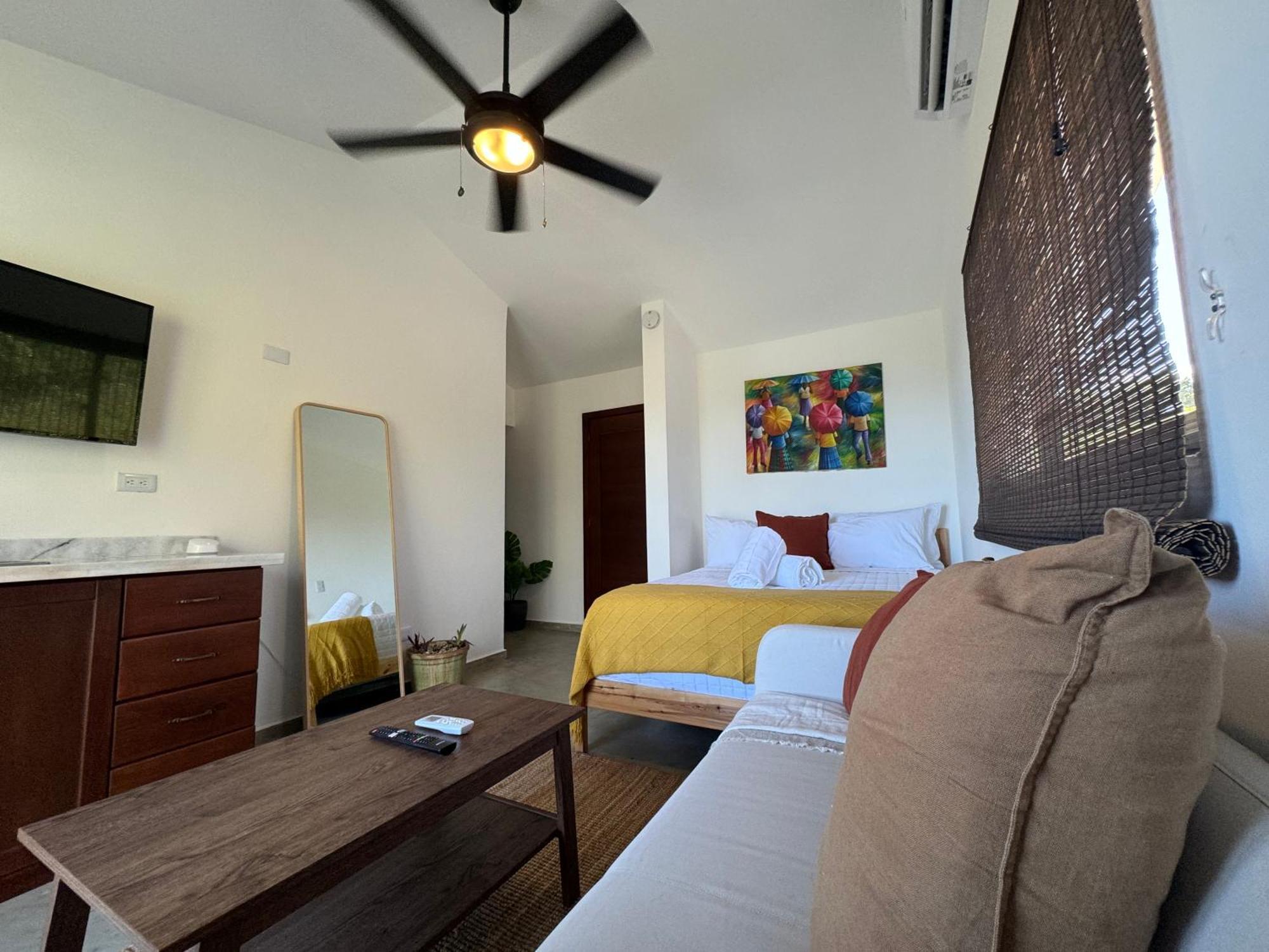 Catalina, Cabrera Oceanview Multi 2 Bd 2 Bath Condo Units With Balcony And Pool מראה חיצוני תמונה
